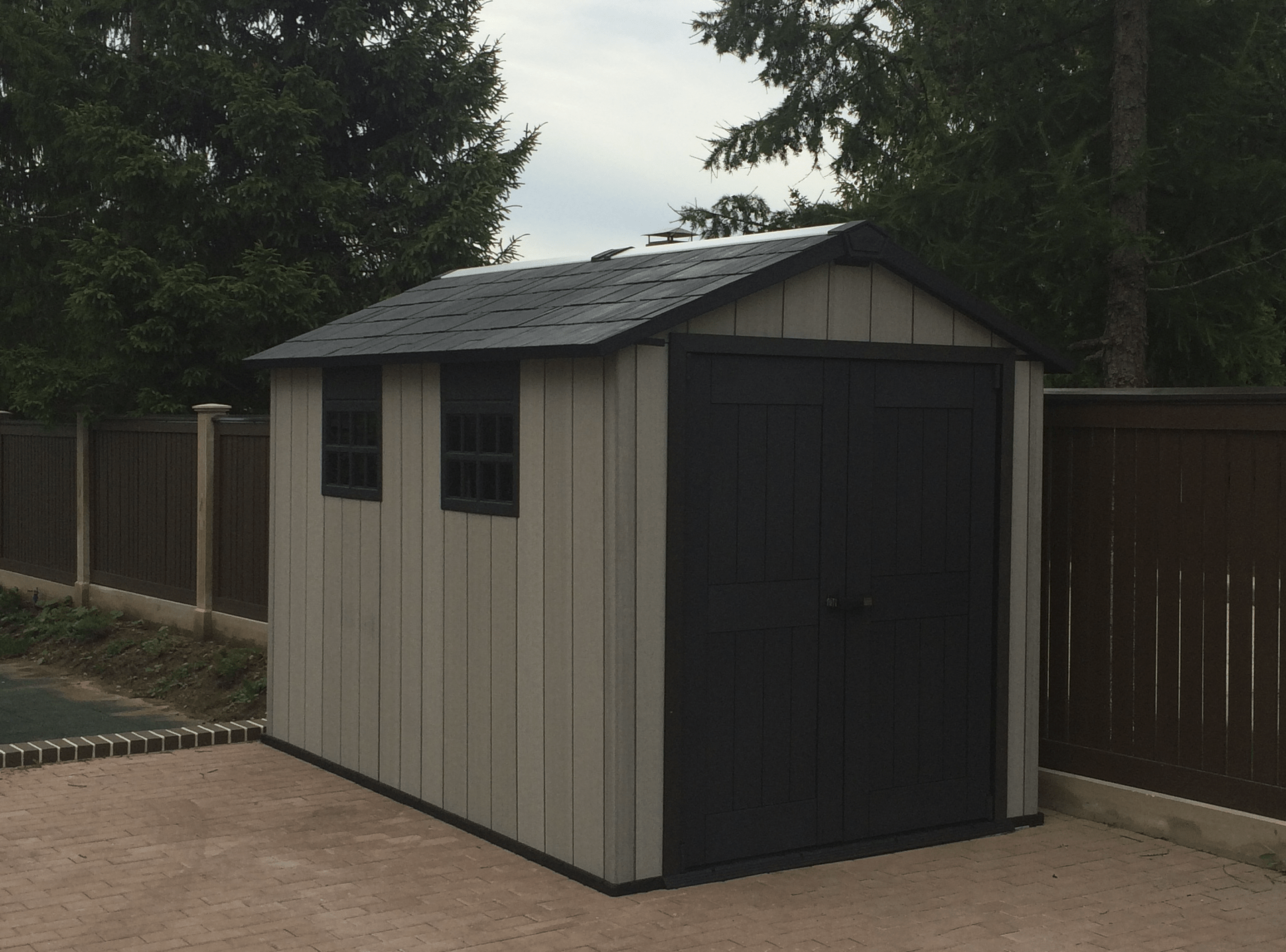 Хозблок пластиковый Keter Oakland 7511