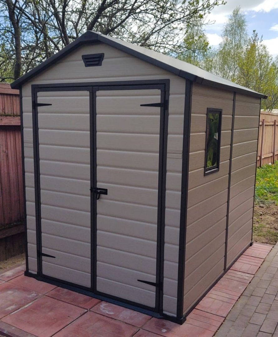 Пластиковый сарай Манор 6x8DD бежевый