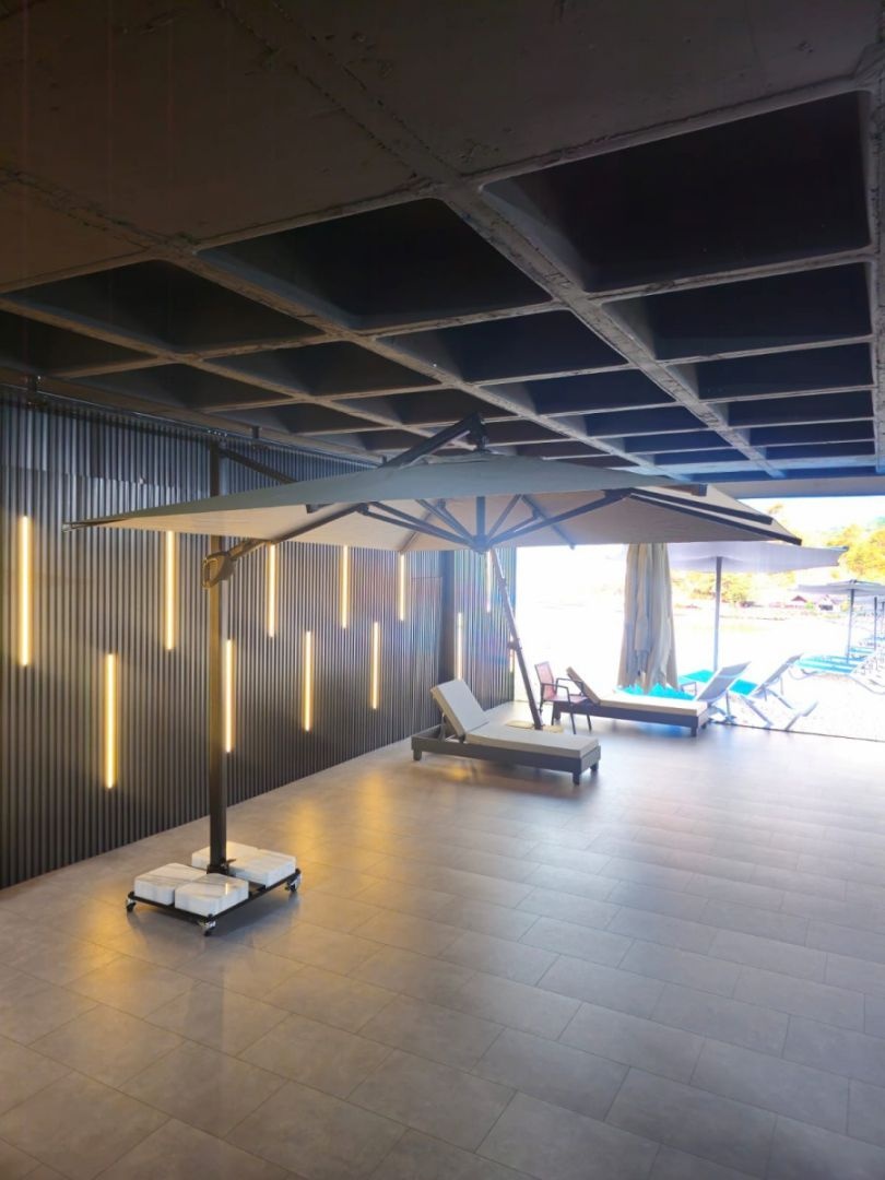 Зонт профессиональный 3х3 м Banana Plus Premier