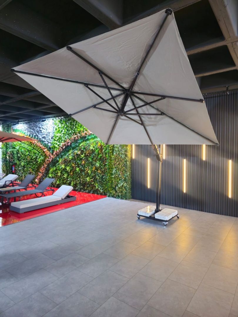 Зонт профессиональный 3х3 м Banana Plus Premier