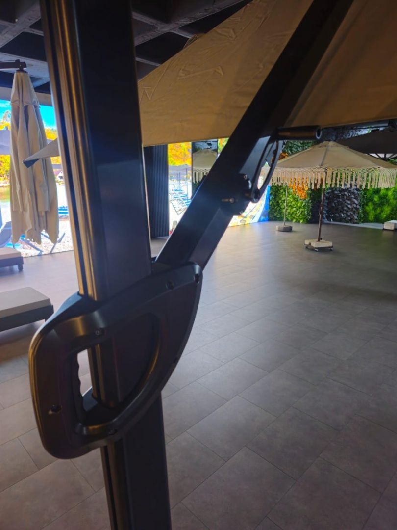 Зонт профессиональный 3х3 м Banana Plus Premier