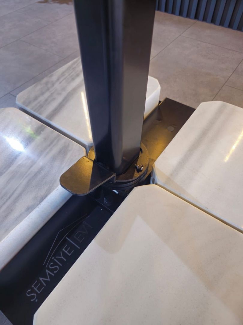 Зонт профессиональный 3х3 м Banana Plus Premier