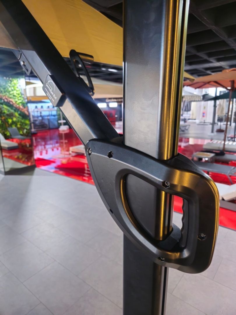 Зонт профессиональный 3х3 м Banana Plus Premier