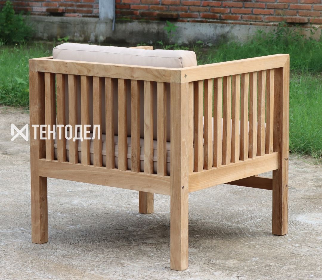 Кресло из дерева Калининград с подушками