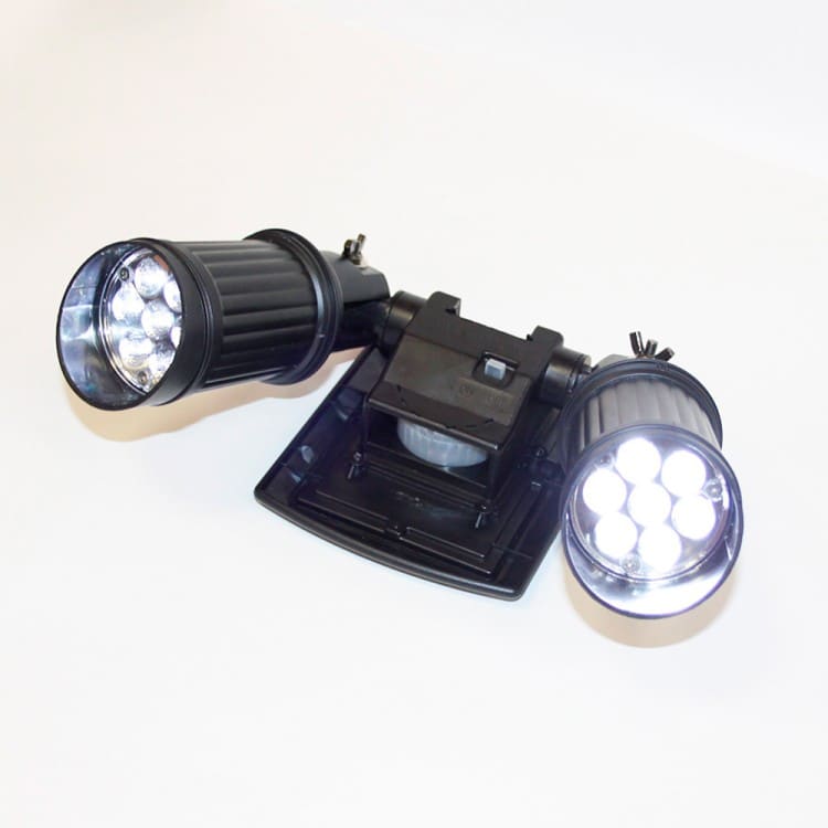 Светильник на солнечной батарее с датчиком KM7009