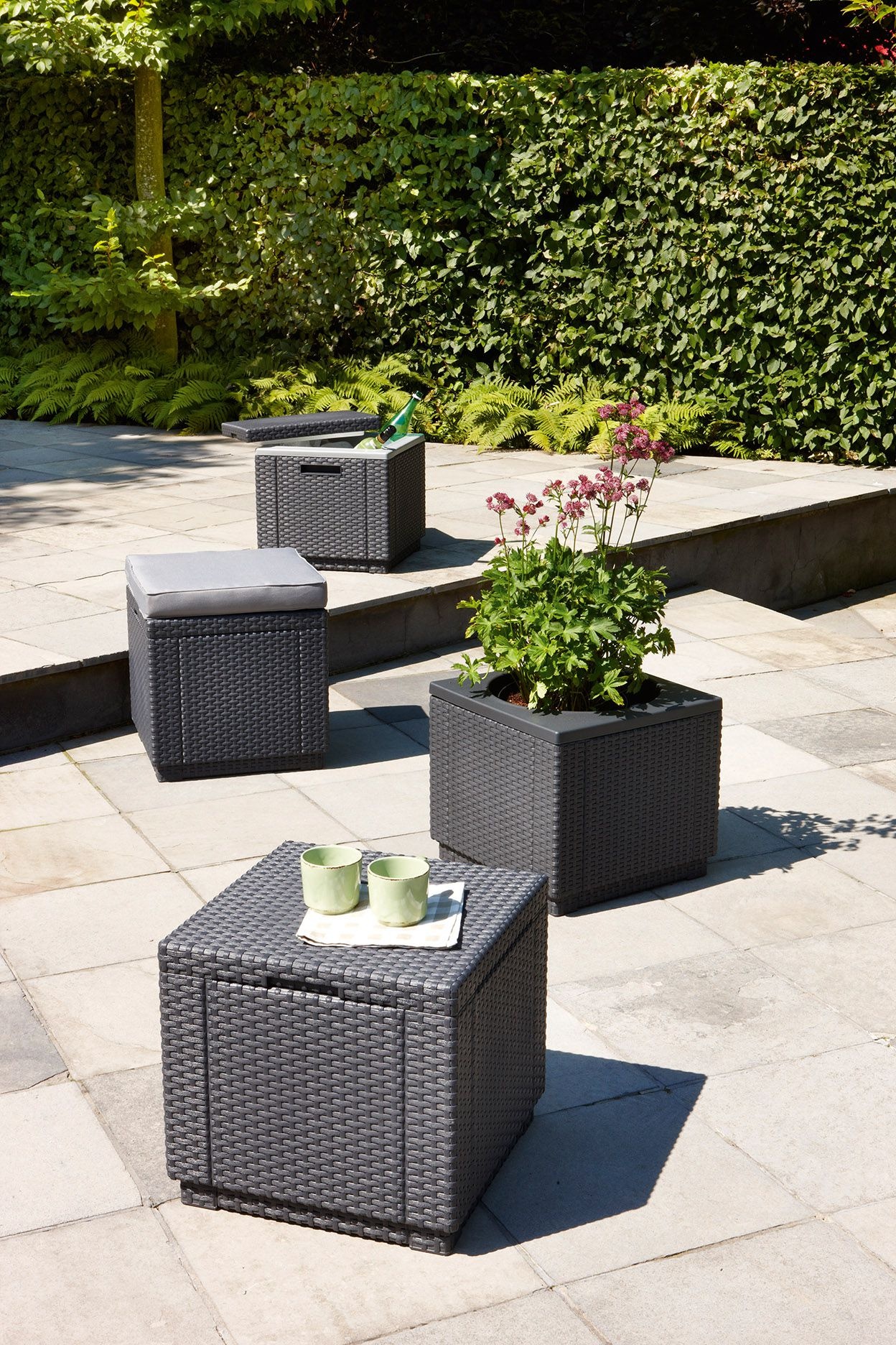 Пуфик Куб с подушкой (Cube with cushion) графит